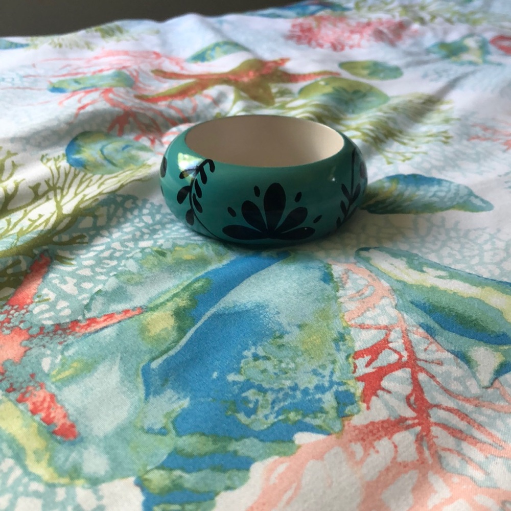 Women’s bracelet
